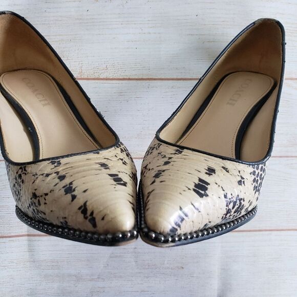 Coach Leather Animal Print Pointy Toe Studded Stiletto Heels Pump Size 7.5 - Picture 15 of 16
